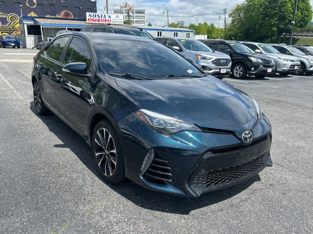 Vehicle image 4 of 31
