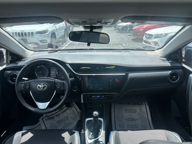 Vehicle image 19 of 31
