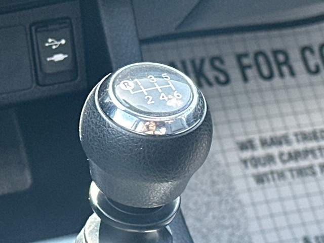 Vehicle image 24 of 31
