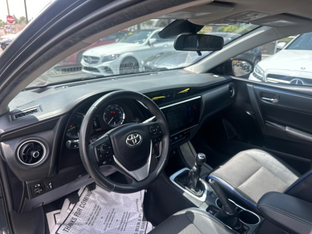 Vehicle image 15 of 31