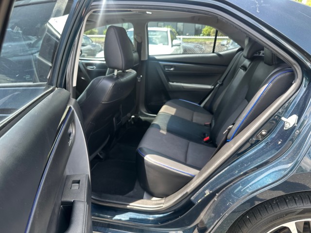 Vehicle image 28 of 31