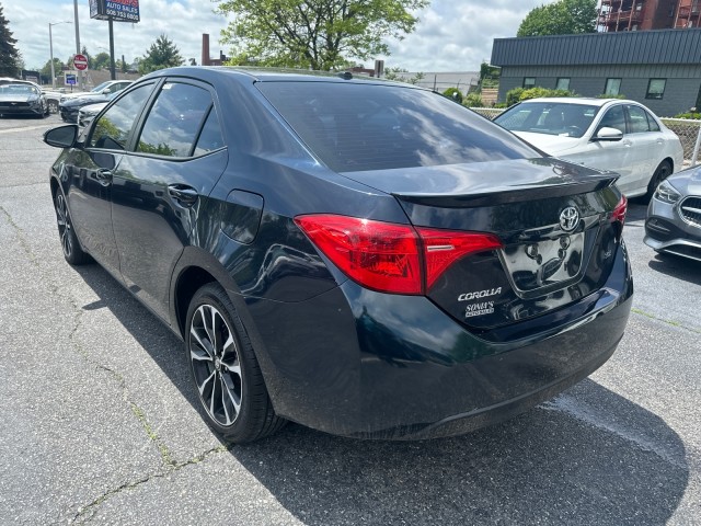 Vehicle image 7 of 31