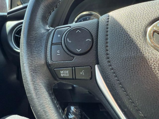 Vehicle image 29 of 48