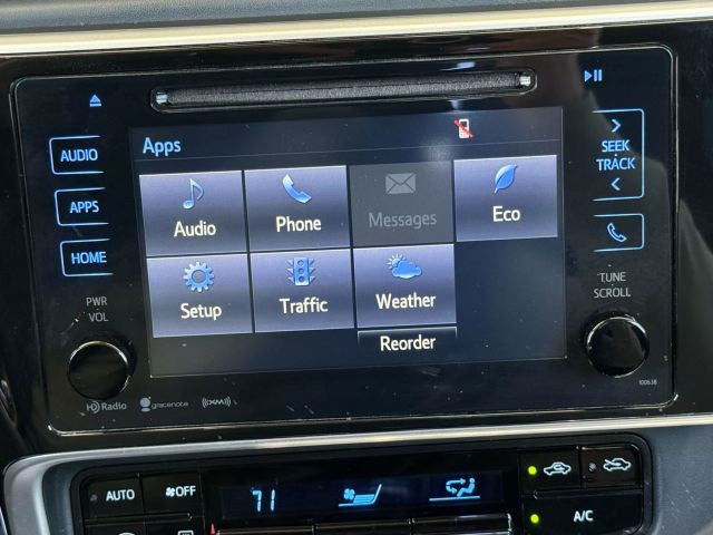 Vehicle image 33 of 48