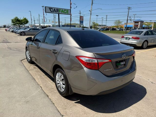 Vehicle image 13 of 48