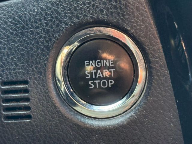 Vehicle image 47 of 48
