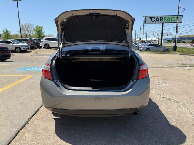Vehicle image 16 of 48
