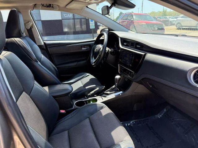 Vehicle image 23 of 48