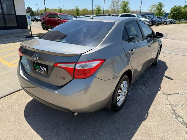 Vehicle image 9 of 48