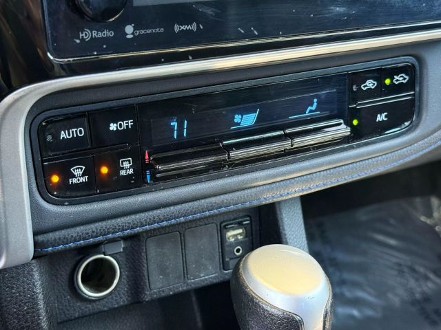 Vehicle image 36 of 48