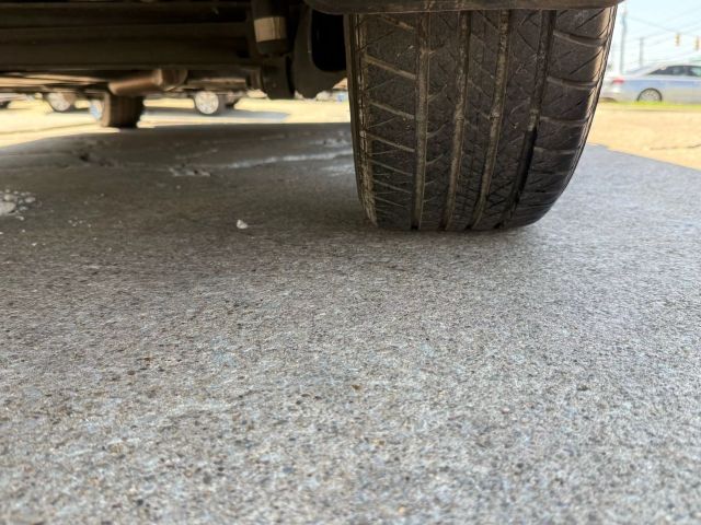 Vehicle image 45 of 48
