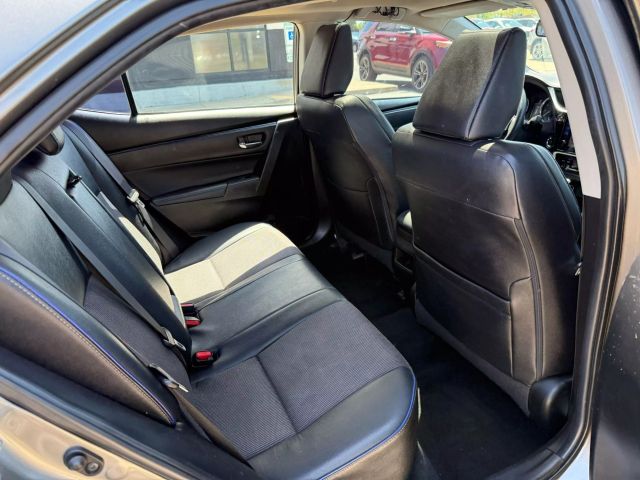 Vehicle image 21 of 48