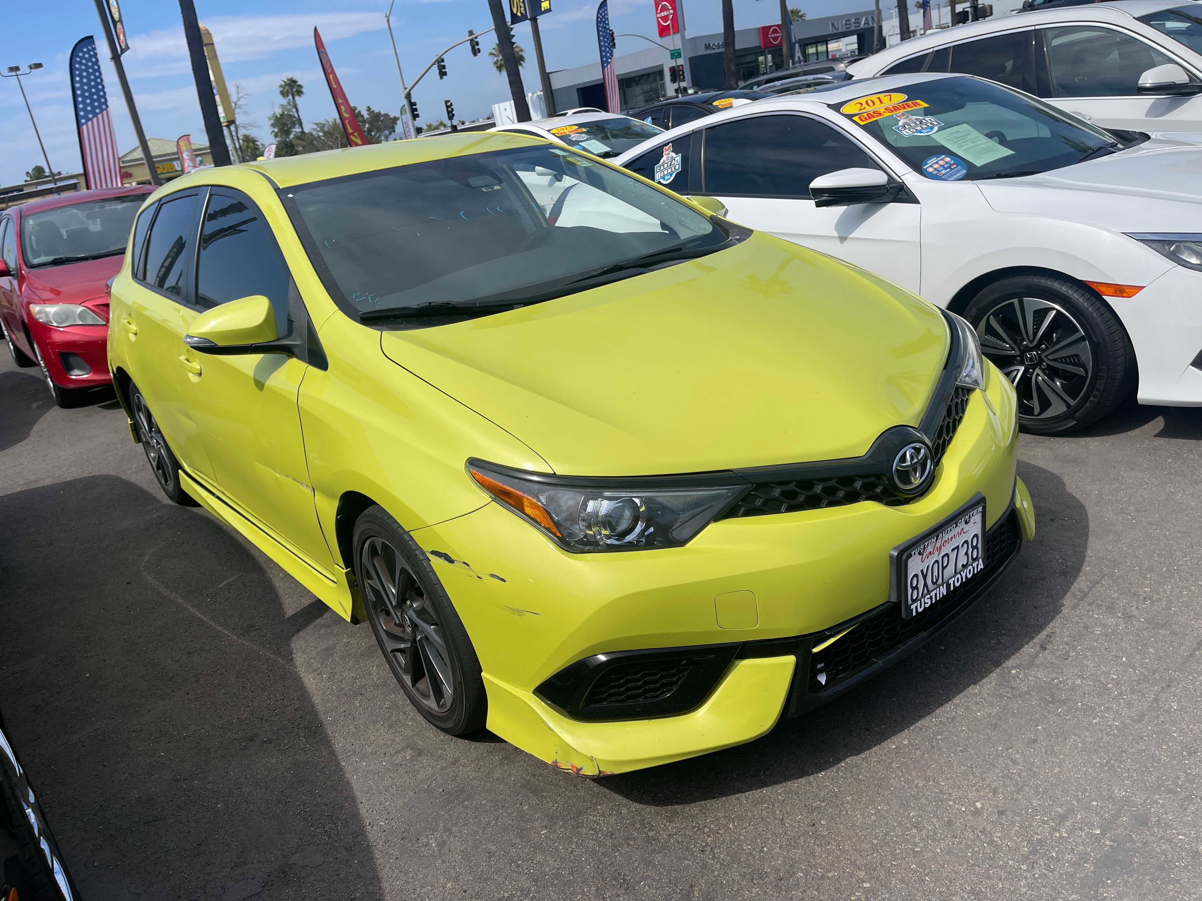 Vehicle image 3 of 4