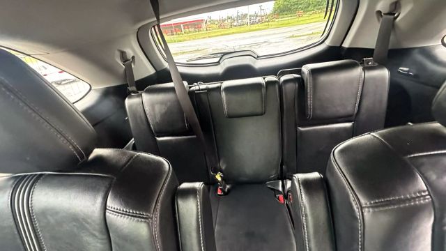Vehicle image 14 of 50