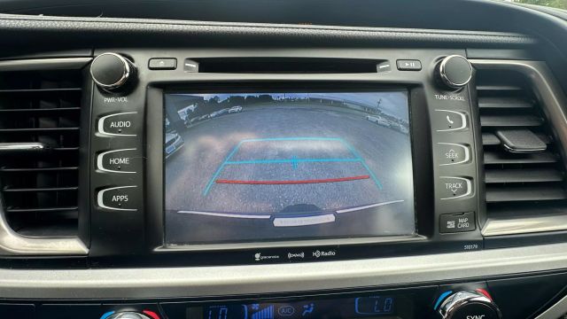 Vehicle image 29 of 50