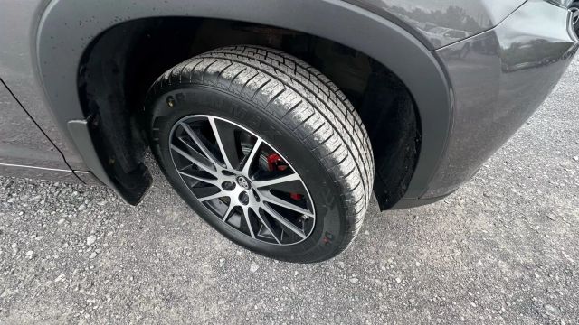 Vehicle image 10 of 50
