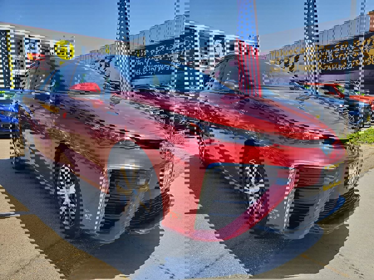 Vehicle image 6 of 17