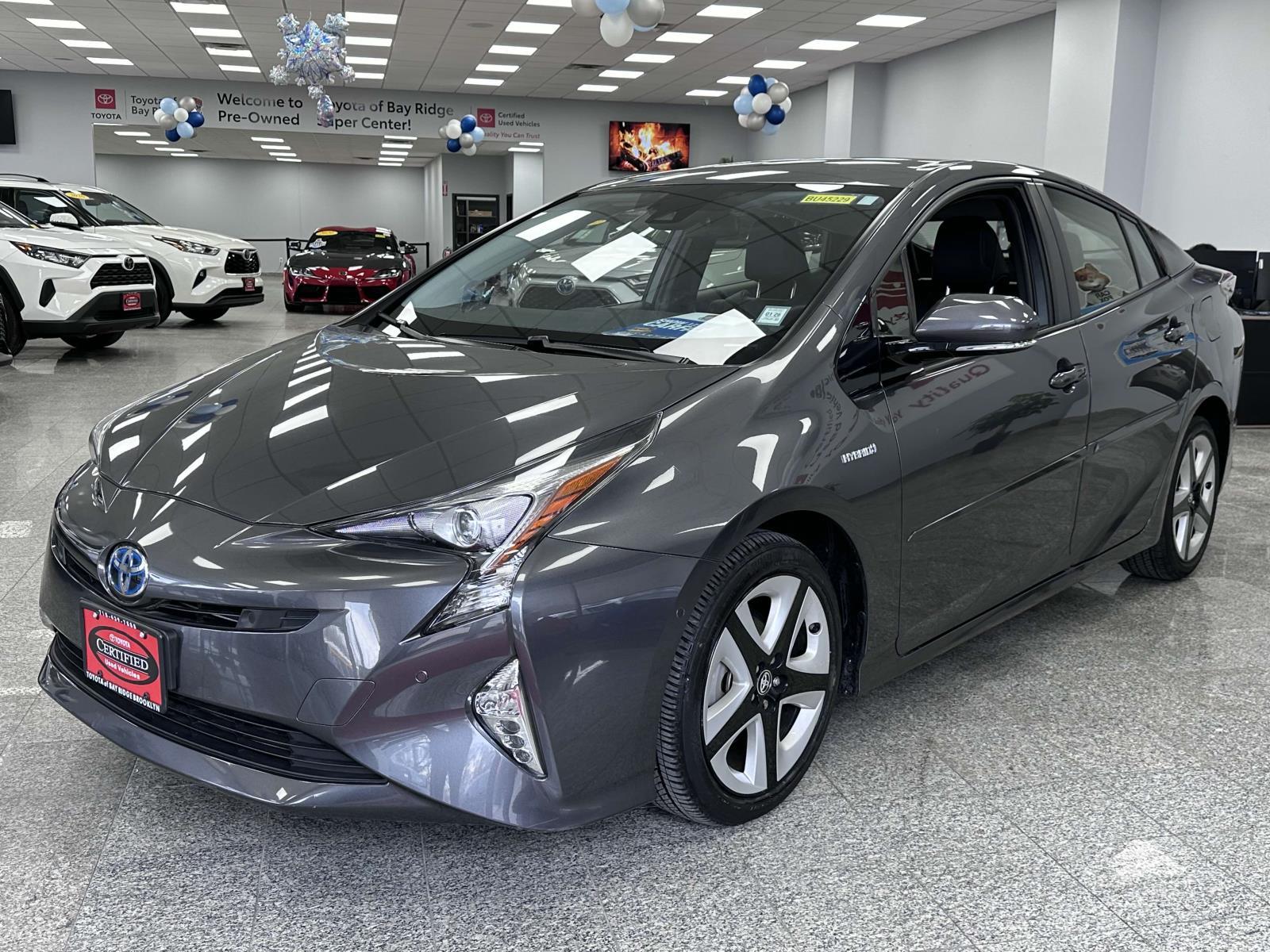 Vehicle image 1 of 32