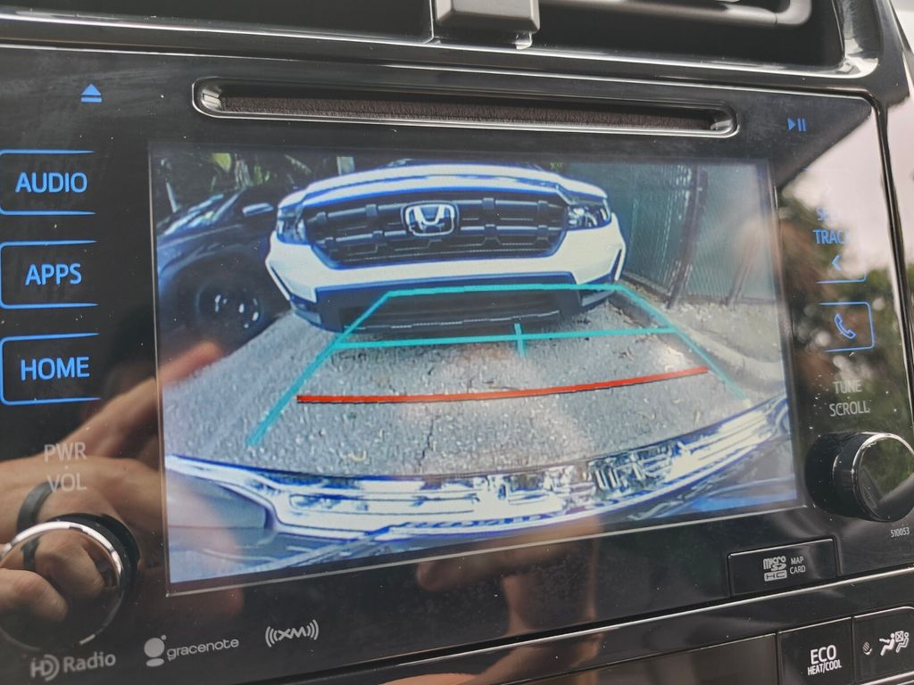 Vehicle image 20 of 31