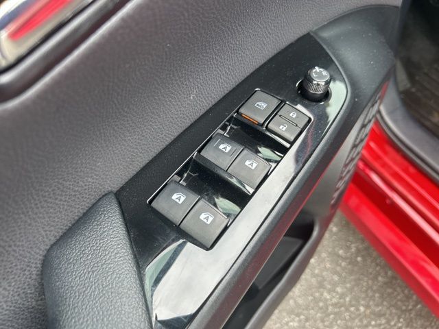 Vehicle image 16 of 38