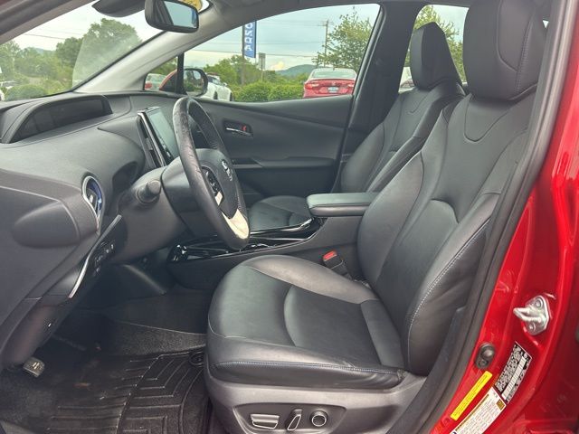 Vehicle image 14 of 38