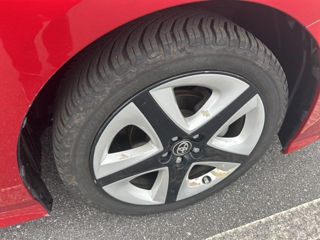 Vehicle image 12 of 38