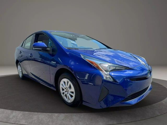 Vehicle image 3 of 28