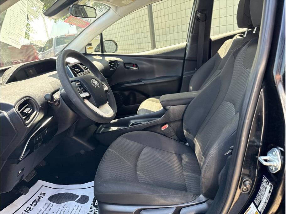 Vehicle image 16 of 20