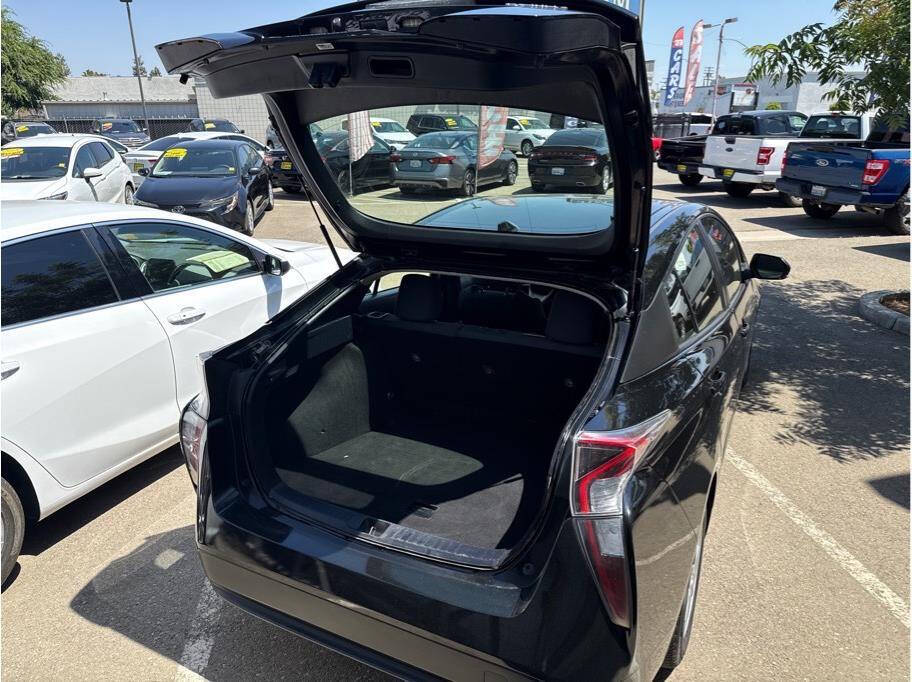 Vehicle image 8 of 20