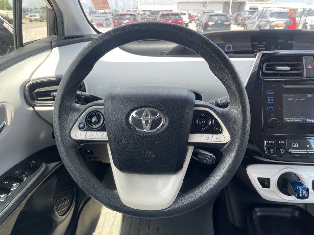 Vehicle image 11 of 14