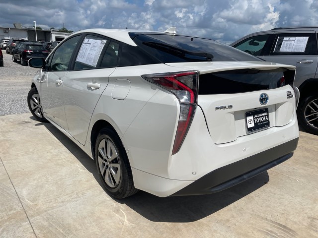 Vehicle image 3 of 14