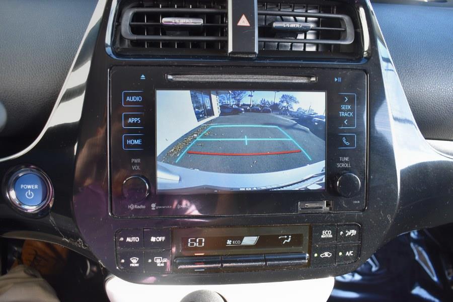 Vehicle image 24 of 36