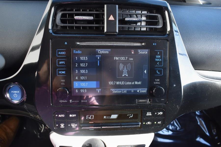 Vehicle image 23 of 36