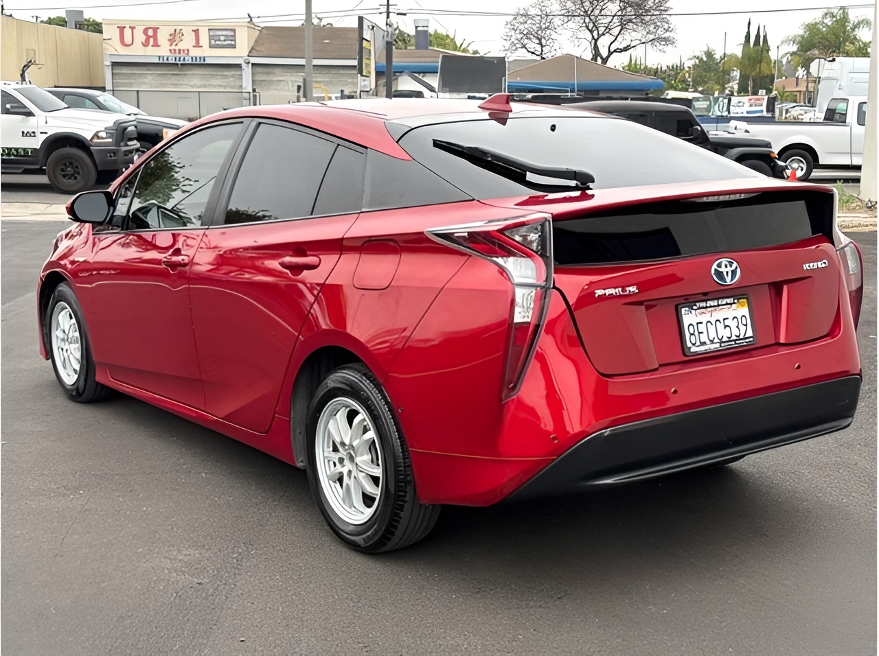 Vehicle image 27 of 28