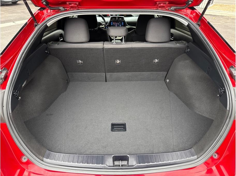 Vehicle image 10 of 28