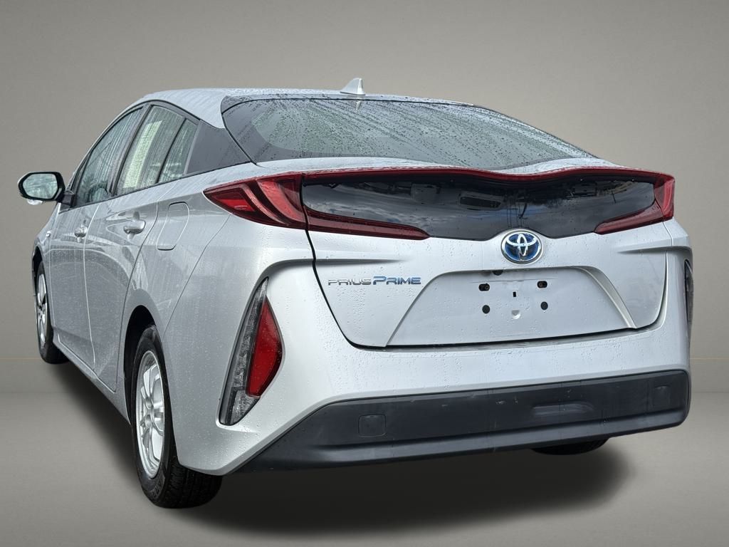 2018 Toyota Prius Prime Plus Image 7 of 31