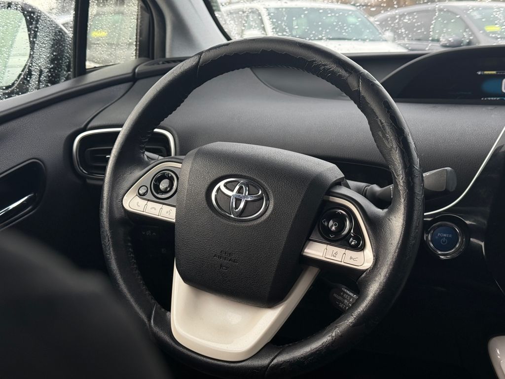 2018 Toyota Prius Prime Plus Image 20 of 31