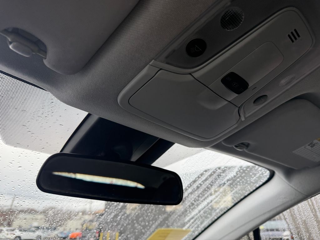 2018 Toyota Prius Prime Plus Image 24 of 31