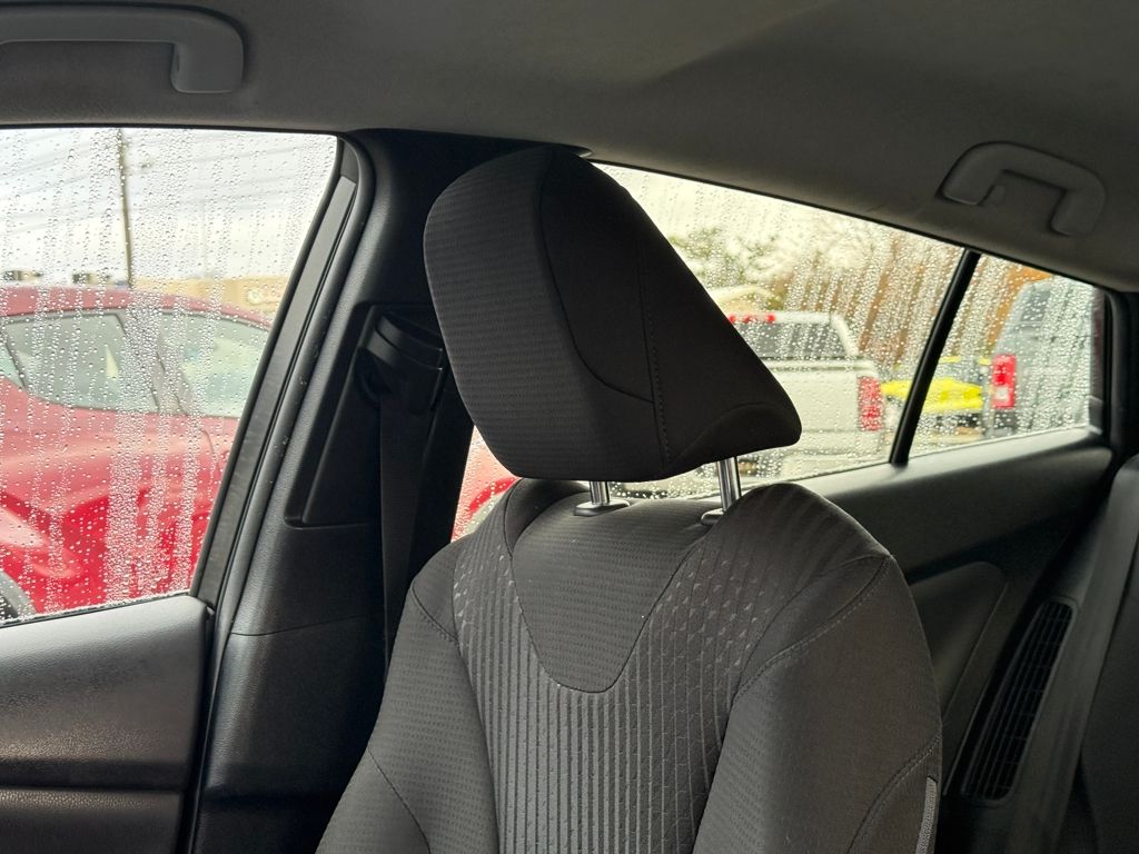 2018 Toyota Prius Prime Plus Image 15 of 31