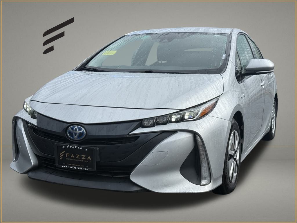 2018 Toyota Prius Prime Plus Image 1 of 31