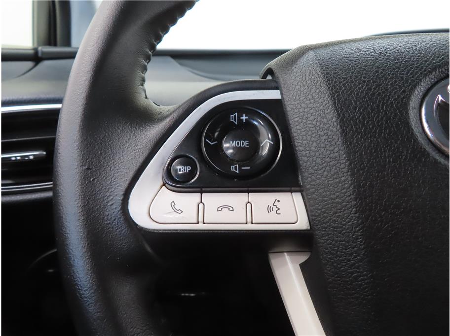 Vehicle image 11 of 31