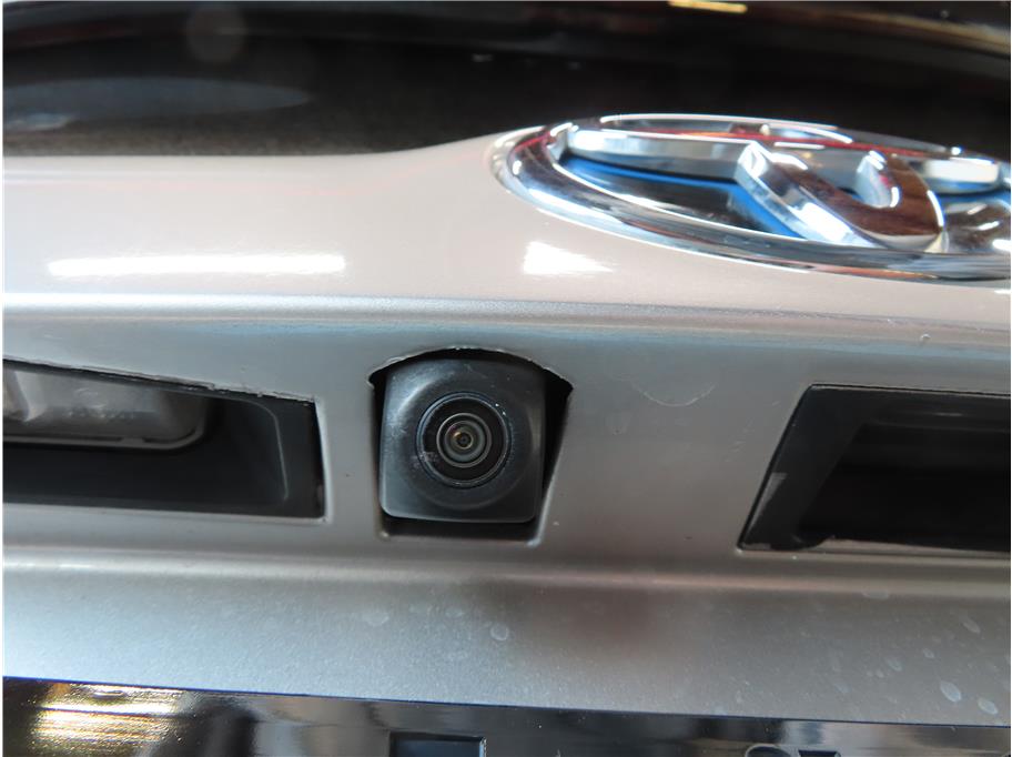 Vehicle image 27 of 31