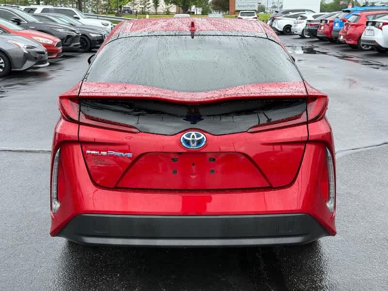 Vehicle image 6 of 24
