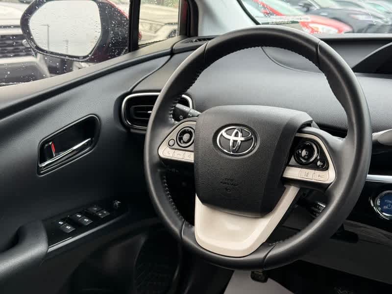 Vehicle image 12 of 24