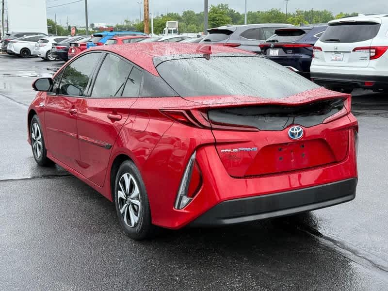 Vehicle image 7 of 24