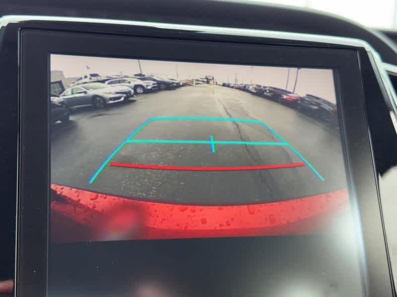 Vehicle image 18 of 24
