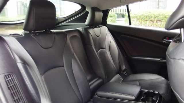 Vehicle image 36 of 59