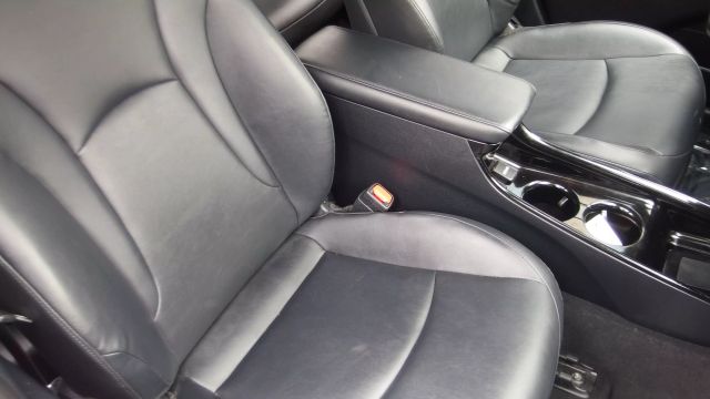 Vehicle image 40 of 59