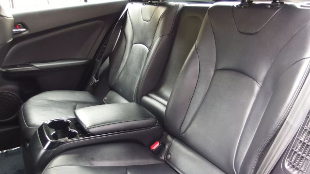 Vehicle image 23 of 59