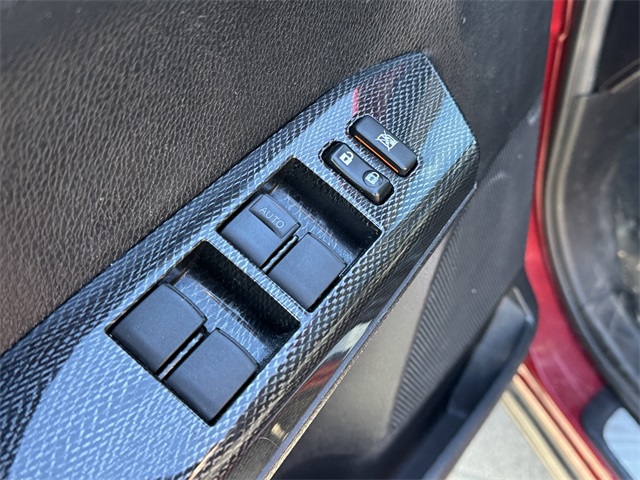 Vehicle image 20 of 32